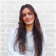 Me considero una persona flexible, sé adaptar mis conocimientos a los diferentes niveles y procuro mantenerme al día en las últimas novedades.